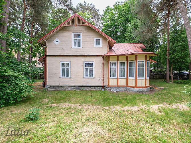 Piedāvājam unikālu iespēju iegādāties vizuāli saistošu 19. gadsimta beigu dzīvojamo māju Jūrmalā, pa Юрмала - изображение 2