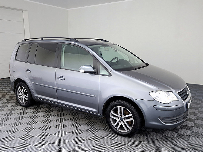 Volkswagen Touran Comfortline Facelift 1.9 TDI 77kW Tallina - foto 1
