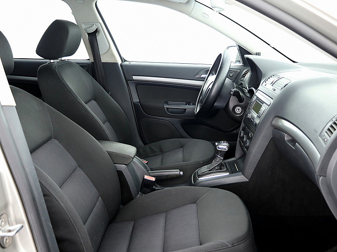Skoda Octavia Comfortline ATM 1.9 TDI 77kW Tallina - foto 6