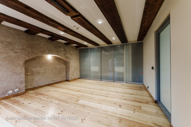 A unique architecture office located in a renovated building in Rigas Old Town. The building retains Рига - изображение 5