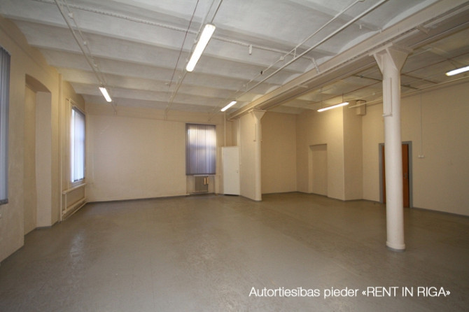 Atsevišķa 3-stāvīga ēka apsargātā teritorijā.  Multifunkcionāls pielietojums: Rīga - foto 8