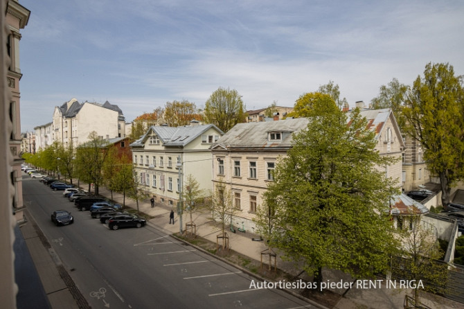 Plašs dzīvoklis Klusajā centrā - Elizabetes ielā 8.  Dzīvokļa plānojums: + dzīvojamā Rīga - foto 8