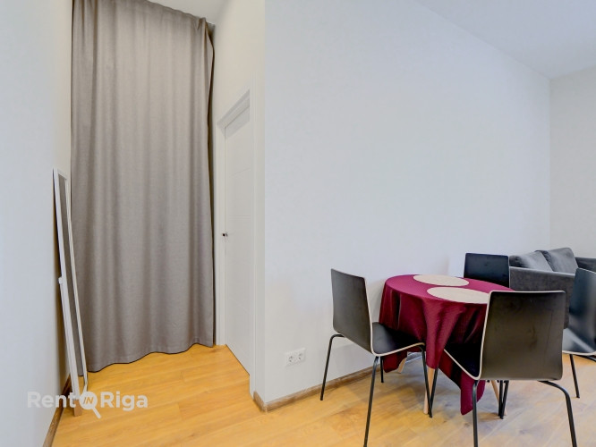 Labiekārtoti un pilnībā aprīkots dzīvoklis centrā, renovētā vēsturiskā ēkā.  Aprīkota Rīga - foto 15
