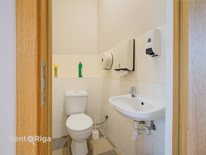 Biroja telpas Brasas tilta rajonā  Tēraudlietuves ielā 22.  Iznomā biroja telpas renovētā Rīga - foto 6