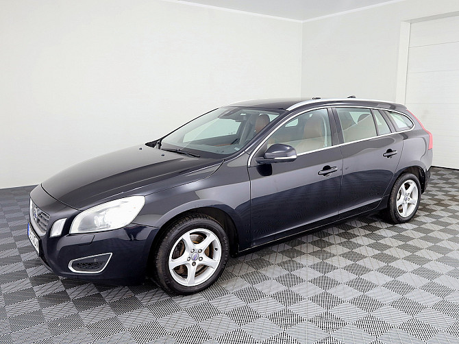Volvo V60 Summum AWD 4x4 ATM 2.4 D5 151kW Tallina - foto 2
