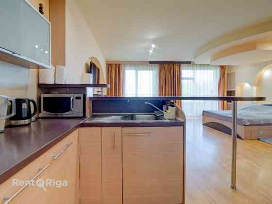 Современная квартира-студия с террасой в Плявниеках.  Если вы ищете удобное, Rīga