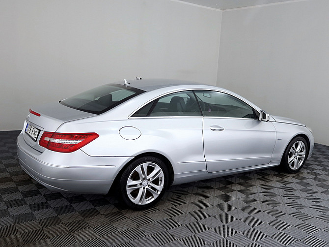 Mercedes-Benz E 250 Coupe Avantgarde ATM 2.1 CDI 150kW Таллин - изображение 3