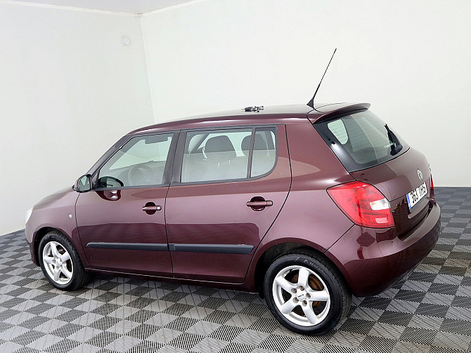 Skoda Fabia Comfortline Facelift 1.2 51kW Таллин - изображение 4