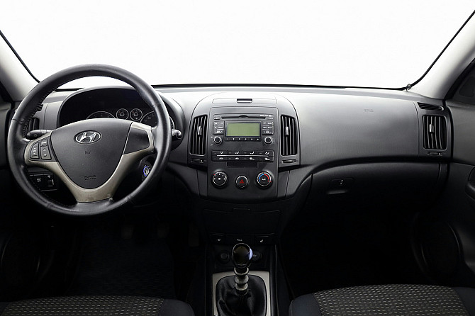 Hyundai i30 Elegance 1.6 90kW Таллин - изображение 5