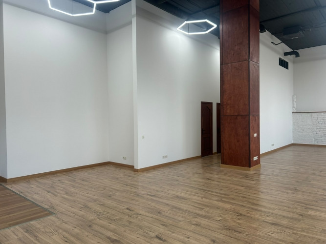 Telpas birojam ar terasi.  Iepriekš telpās atradās klubs Soda, bet tagad telpās ir veikts Rīga - foto 12