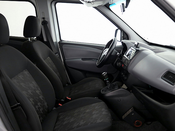 Opel Combo Tour 1.6 CDTi 77kW Таллин - изображение 6