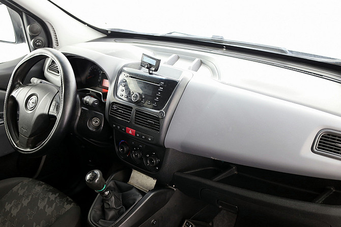 Opel Combo Tour 1.6 CDTi 77kW Таллин - изображение 5