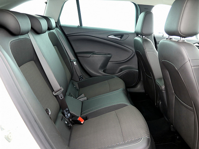 Opel Astra Sports Tourer ATM 1.6 CDTi 100kW Таллин - изображение 7