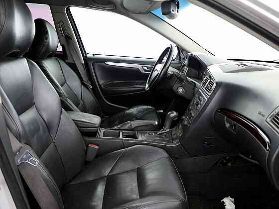 Volvo V70 Summum ATM 2.4 D5 120kW Таллин