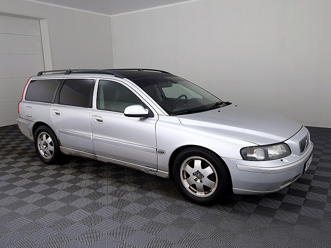 Volvo V70 Summum ATM 2.4 D5 120kW Таллин - изображение 1