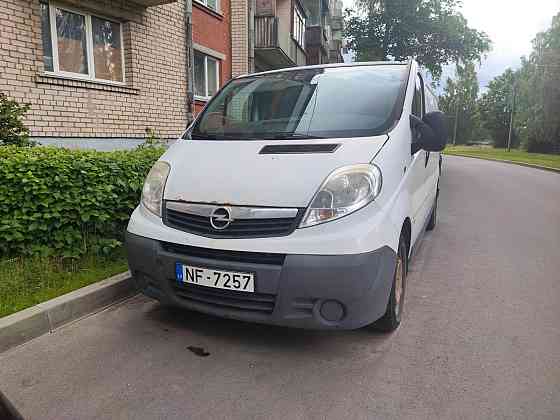 Labs kravas mikroautobuss ar automātisko pārnesumkārbu, darba kārtībā. Lūdzu, rakstiet man WhatsApp. Rīga