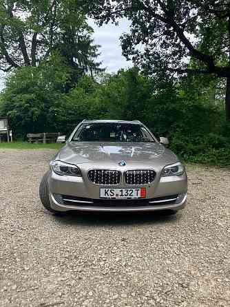 Pārdodu šampanieša krāsas kombi universal BMW F11, ar 3.0 dīzeļa dzinēju, automātisko... Ventspils