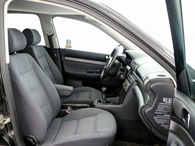 Audi A4 Sportline 1.8 92kW Tallina - foto 6