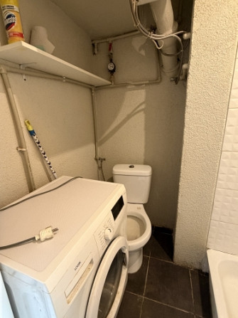 Pārdod kompaktu dzīvokli Ķengaragā!  Ienākot dzīvoklī, atrodas neliels priekšnams, pa Rīga - foto 6
