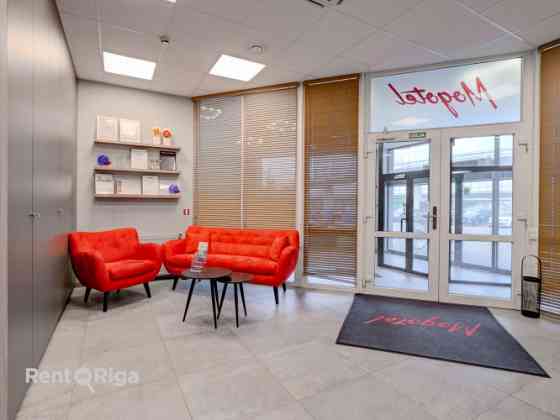Tirzniecības telpas uz nomu ķengaragā. kopējā platība 162,4m2. Rīga