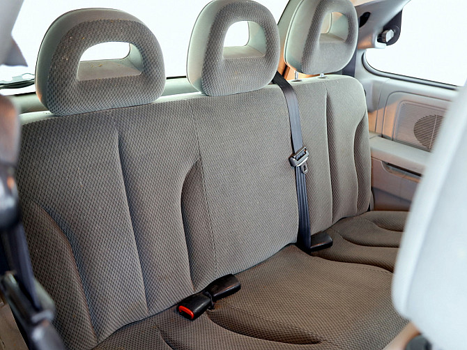Chrysler Voyager Comfort ATM 2.8 CRD 110kW Tallina - foto 8