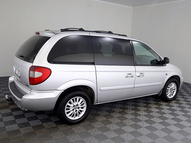 Chrysler Voyager Comfort ATM 2.8 CRD 110kW Tallina - foto 3
