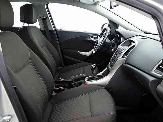 Opel Astra Elegance 1.7 CDTi 92kW Tallina