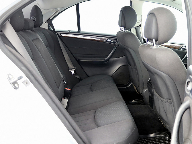Mercedes-Benz C 220 Elegance Facelift ATM 2.1 CDI 110kW Tallina - foto 7