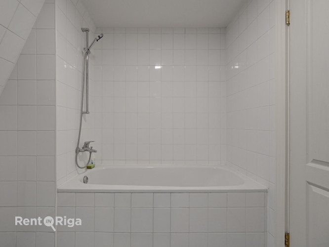 Divstāvu birojs Jēkaba kazarmās.  Pirmajā līmenī ir plaša koridora un virtuves zona, 1 Rīga - foto 9