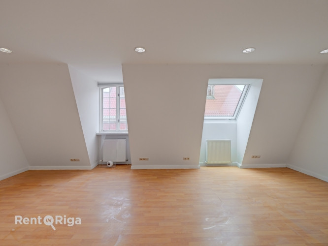 Divstāvu birojs Jēkaba kazarmās.  Pirmajā līmenī ir plaša koridora un virtuves zona, 1 Rīga - foto 6