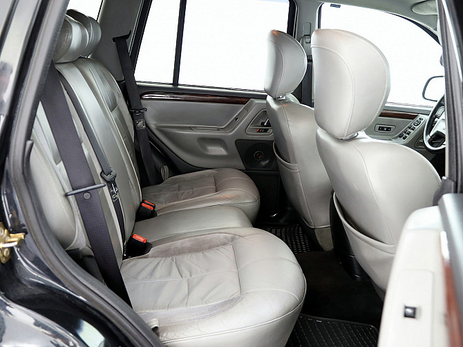 Jeep Grand Cherokee Overland Facelift ATM 2.7 CRD 120kW Таллин - изображение 7