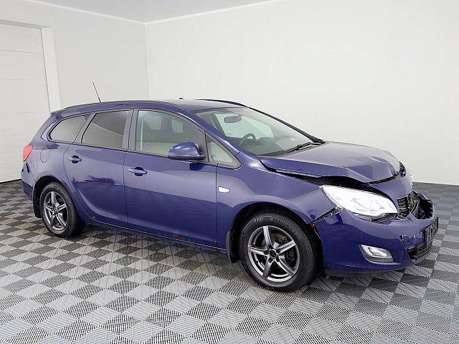 Opel Astra Sports Tourer 1.4 103kW Таллин - изображение 1