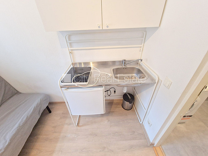 Fasādes māja, renovēta māja, slēgts pagalms, ieeja no ielas un pagalma, kāpņu telpa pēc Rīga - foto 6