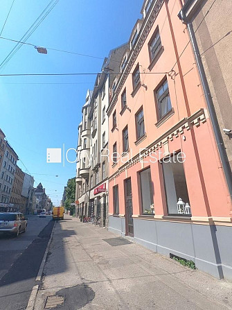 Fasādes māja, renovēta māja, slēgts pagalms, ieeja no ielas un pagalma, kāpņu telpa pēc Rīga - foto 20