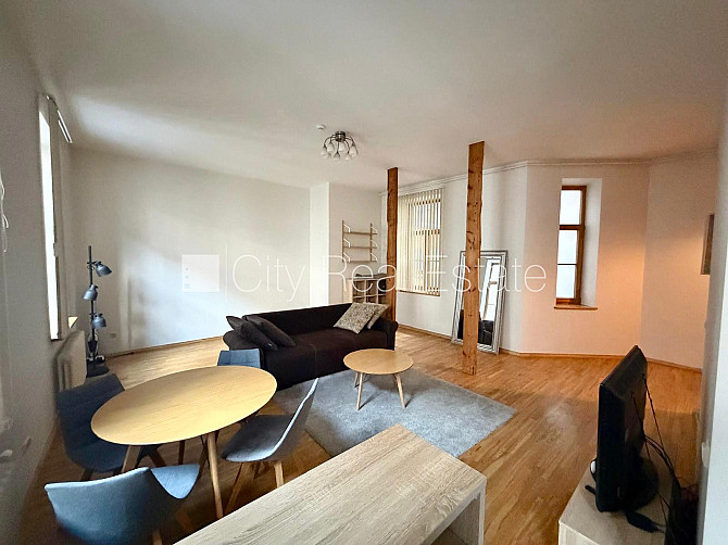 Pagalma māja, slēgts pagalms, ieeja no pagalma, guļamistabu skaits 1 gab., studio tipa, virtuve Rīga - foto 1