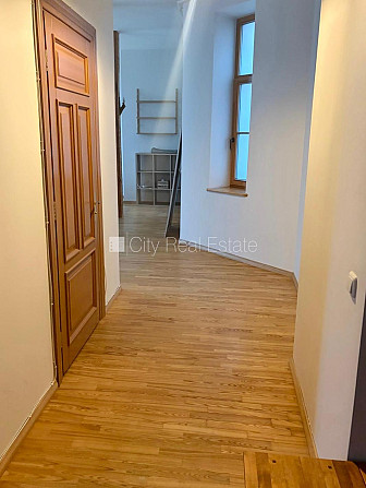 Pagalma māja, slēgts pagalms, ieeja no pagalma, guļamistabu skaits 1 gab., studio tipa, virtuve Rīga - foto 10