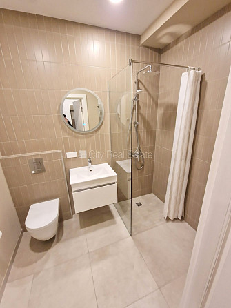 Pagalma māja, renovēta māja, slēgts pagalms, ieeja no pagalma, ir lifts, kāpņu telpa pēc Rīga - foto 12
