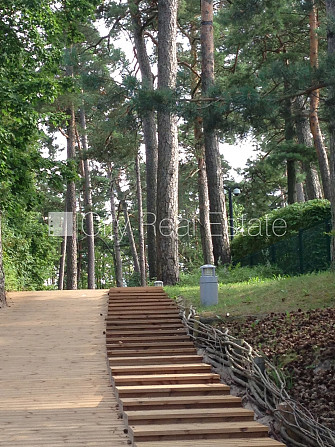 Renovēta māja, labiekārtota apzaļumota teritorija, iežogota teritorija, vieta automašīnai, Jūrmala - foto 15