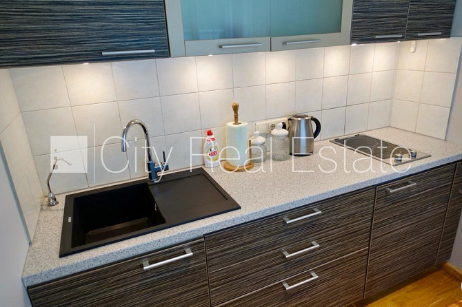 Renovēta māja, labiekārtota apzaļumota teritorija, iežogota teritorija, vieta automašīnai, Jūrmala - foto 8