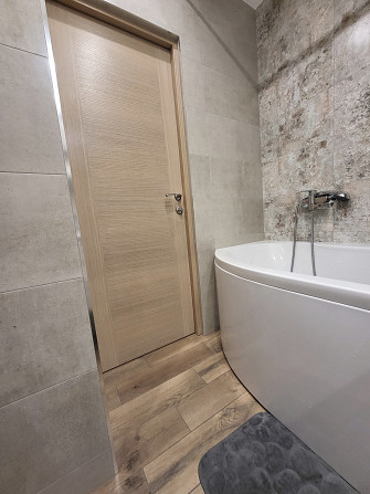 Īpašnieks pārdod ekskluzīvu 3 istabu 119. sērijas dzīvokli, 80 m². Pilnībā gatavs dzīvošanai.... Рига - изображение 14