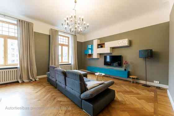 Furnished 2-room apartment in a renovated building at Brīvības Street 46. Entrance and windows face  Rīga