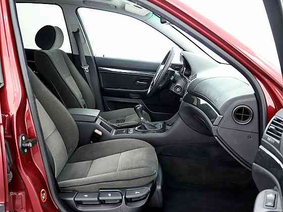 BMW 523 Business 2.5 125kW Tallina