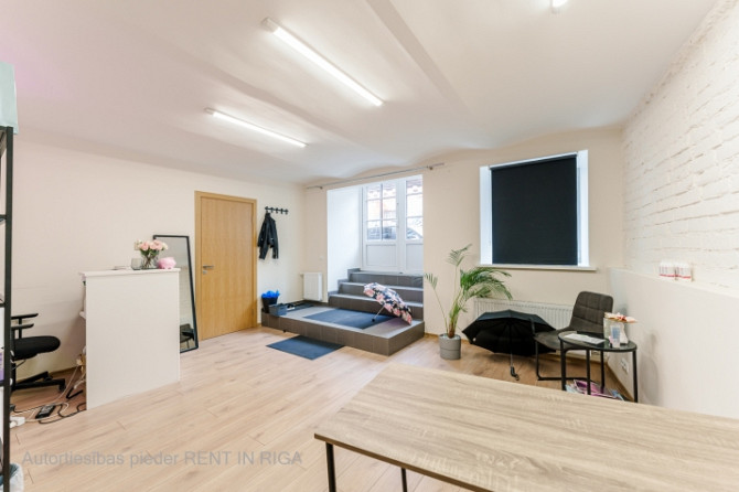Bright Premises Near Miera Street with a Beautiful Courtyard Garden  - The premises are ideal for a  Рига - изображение 2