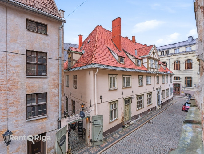 Tiek izīrēts 3-istabu dzīvokli Vecrīgā blakus Doma laukumam, dzīvoklis atguvis savu Rīga - foto 8