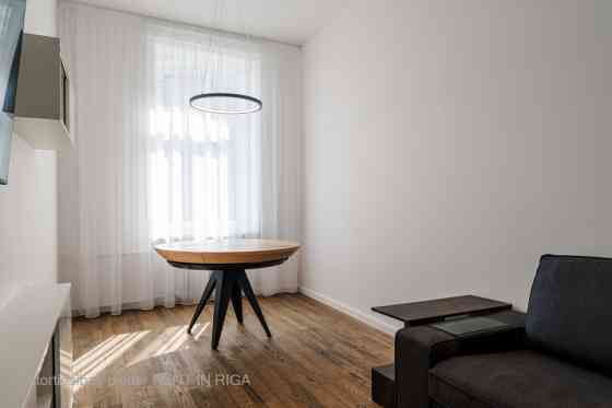 Recently repaired two-bedroom apartment in the heart of the city. Fully furnished and equipped. The  Рига