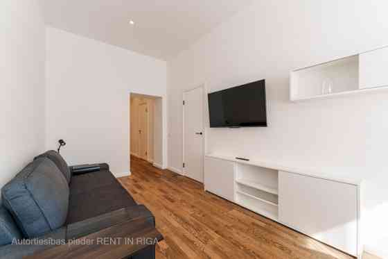Recently repaired two-bedroom apartment in the heart of the city. Fully furnished and equipped. The  Рига
