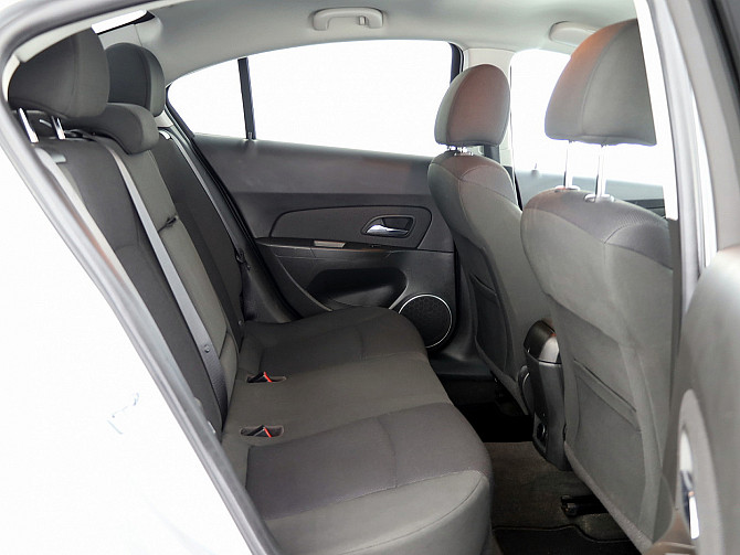 Chevrolet Cruze Facelift 1.6 91kW Таллин - изображение 7