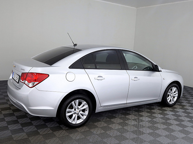 Chevrolet Cruze Facelift 1.6 91kW Таллин - изображение 3