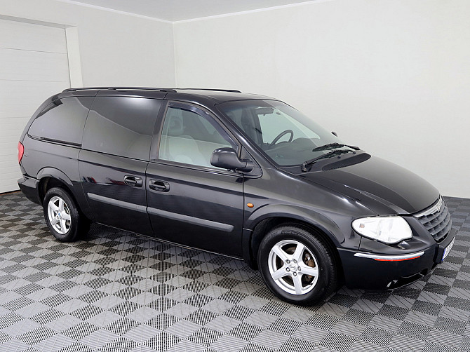 Chrysler Grand Voyager Limited ATM 2.8 CRD 110kW Tallina - foto 1