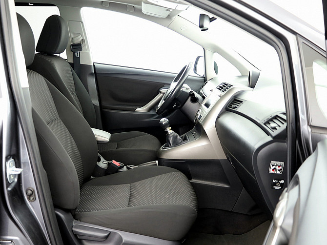 Toyota Verso Linea Sol 2.2 D-CAT 130kW Tallina - foto 6